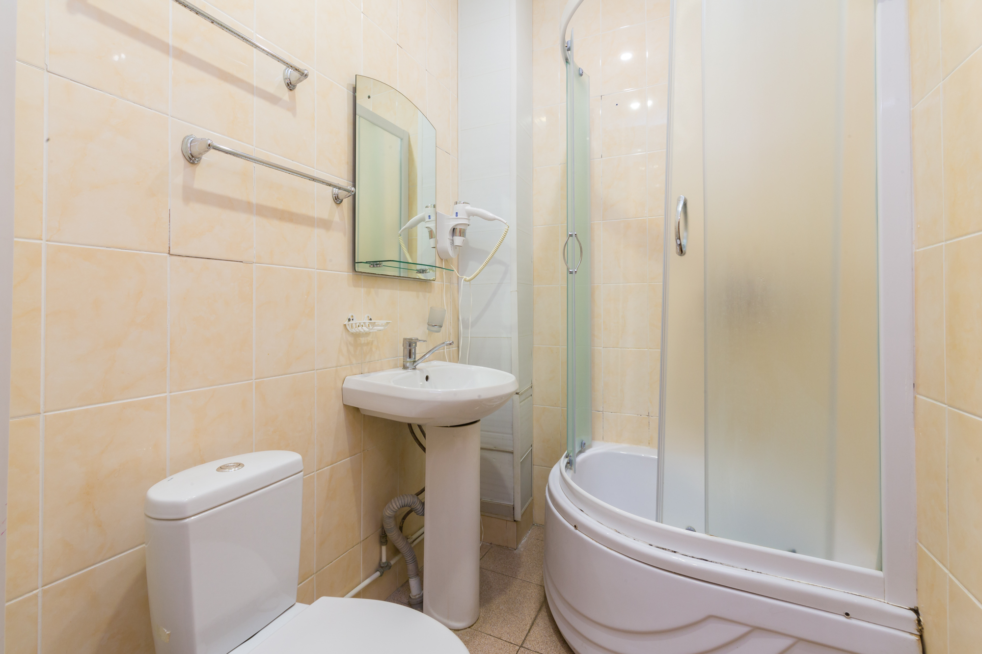 Стандартный 2-местный 1-категория 1-комнатный корп. 1 (1к2м1к1)