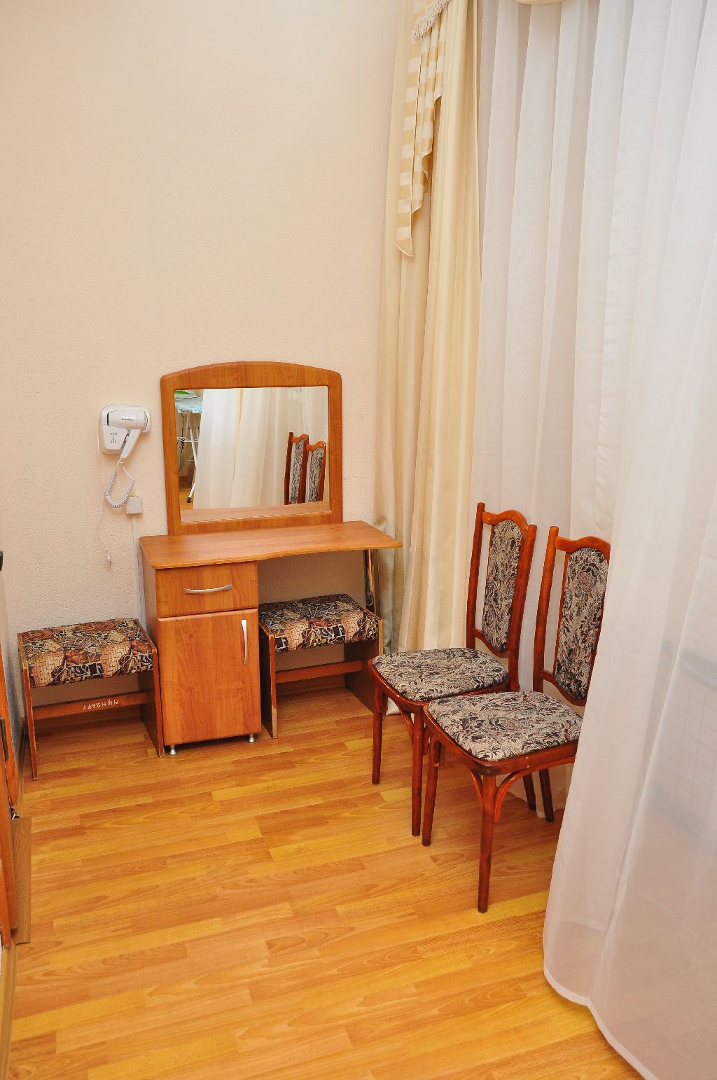 Люкс 2-мест 3-комн корп.горный