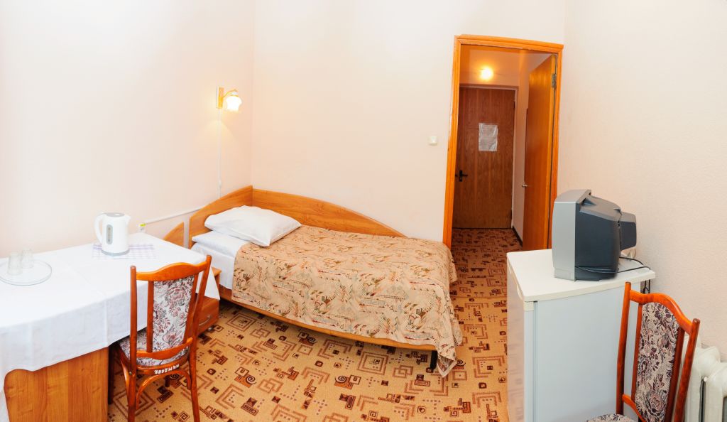 Стандартный 1-местный 2 категории 1-комнатный корп. горный (2к1м1кг)