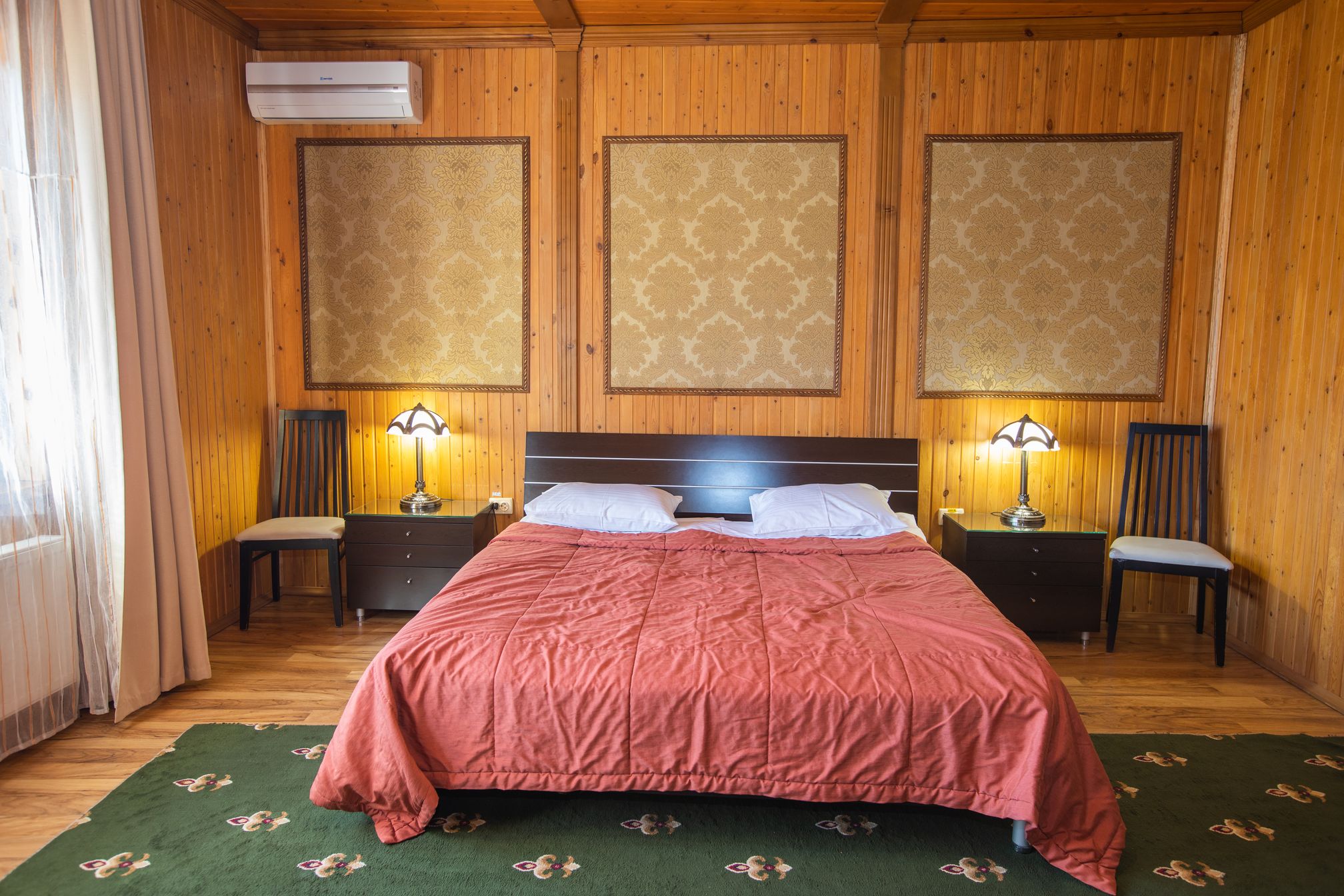 1 категория  2-местный 1-комнатный улучшенный номер  с балконом