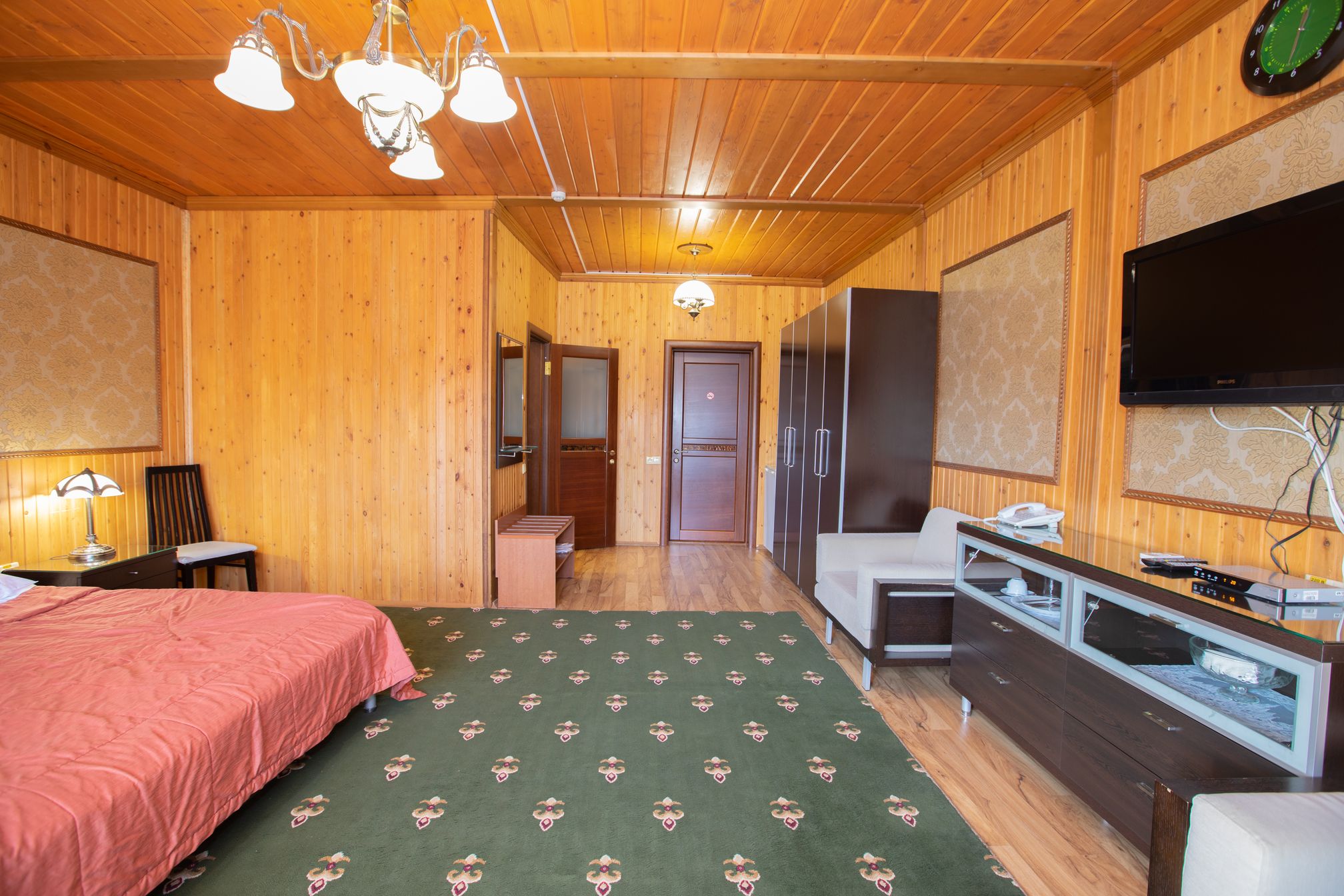 1 категория  2-местный 1-комнатный улучшенный номер  с балконом