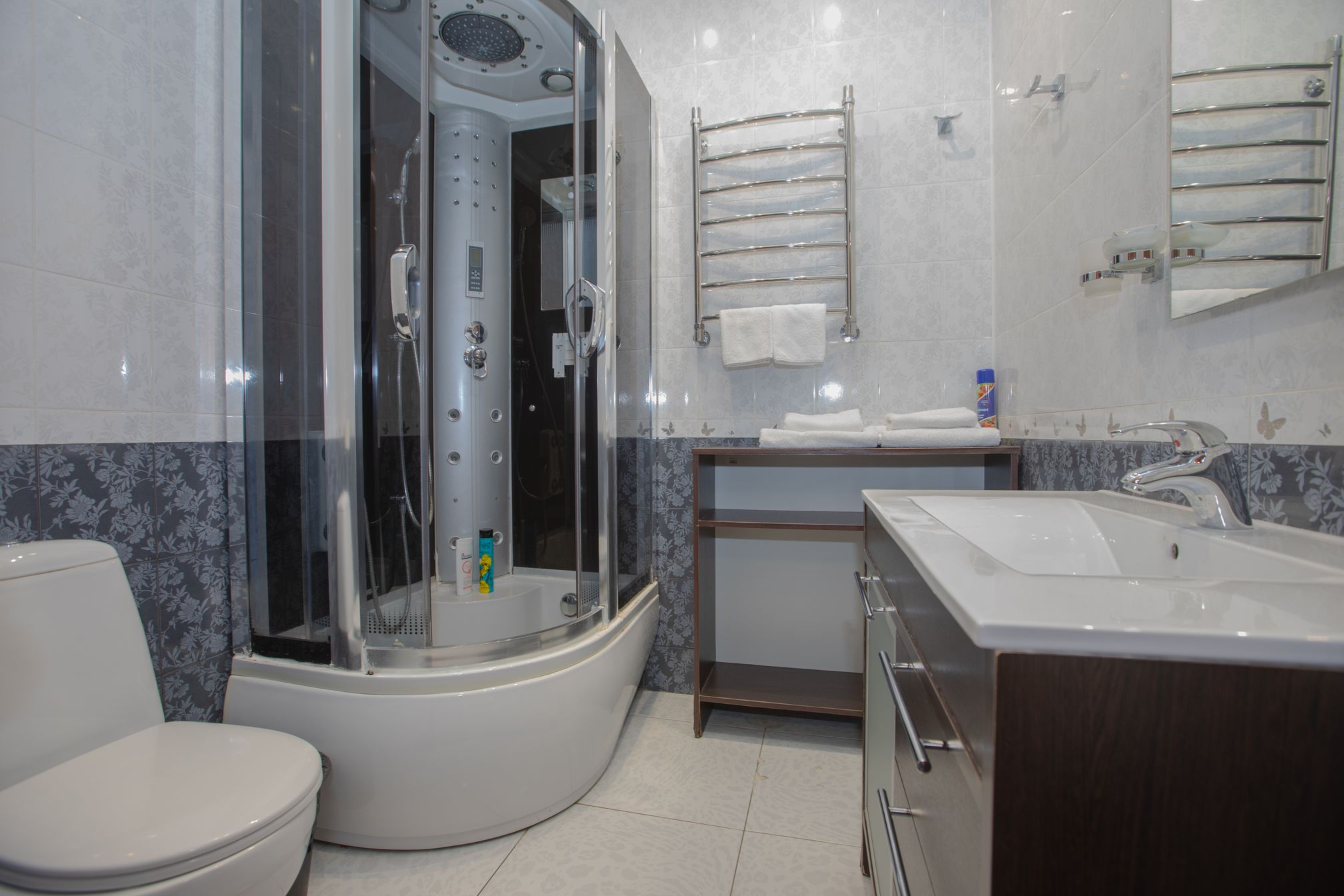 1 категория  2-местный 1-комнатный улучшенный номер  с балконом