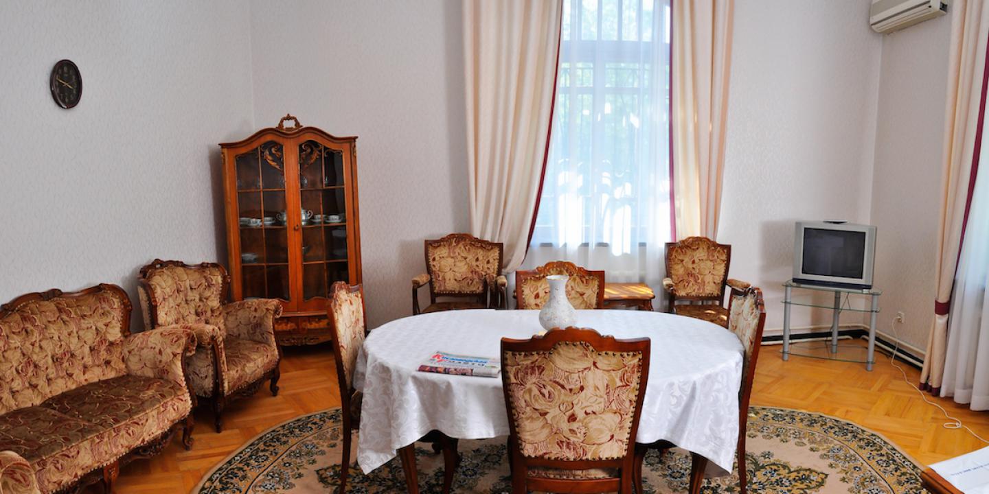 Стандарт 2 местный 2 комнатный номер в коттедже 4