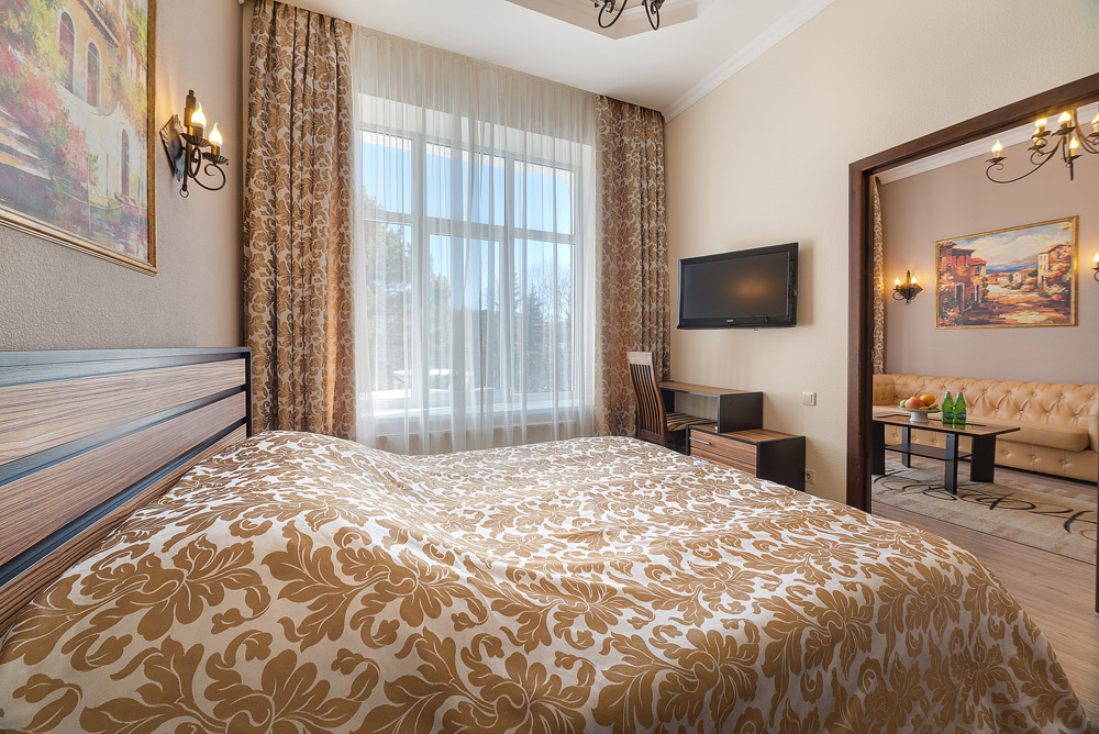 Люкс 2-местный  2-комнатный