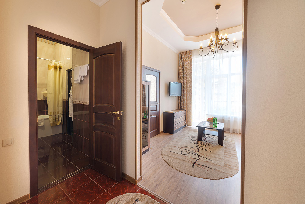 Люкс 2-местный  2-комнатный