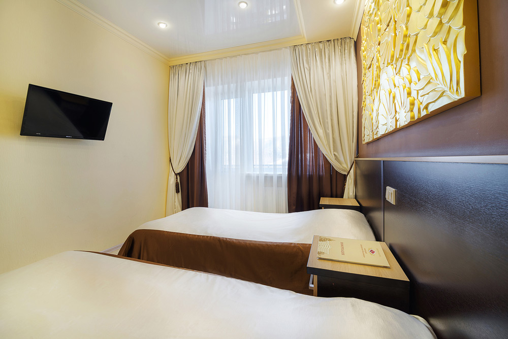 1 категория 1 место в 2-местном  номере с подселением