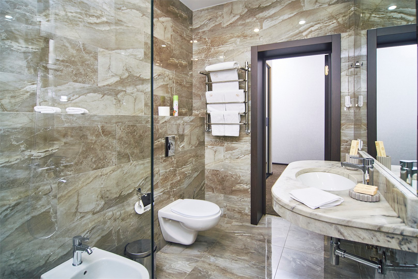 Люкс 2-местный 2-комнатный улучшенный luxe 