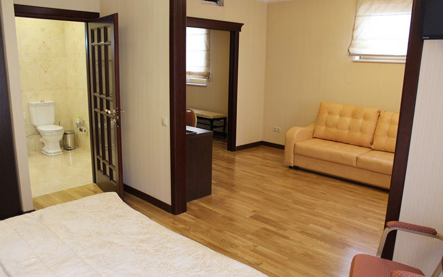 Люкс сюит 2-местный 2-комнатный 