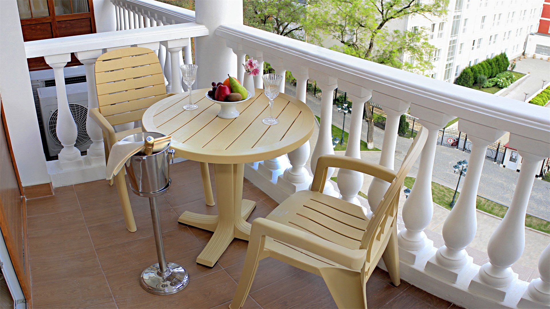 Апартаменты  1 комнатные с балконом