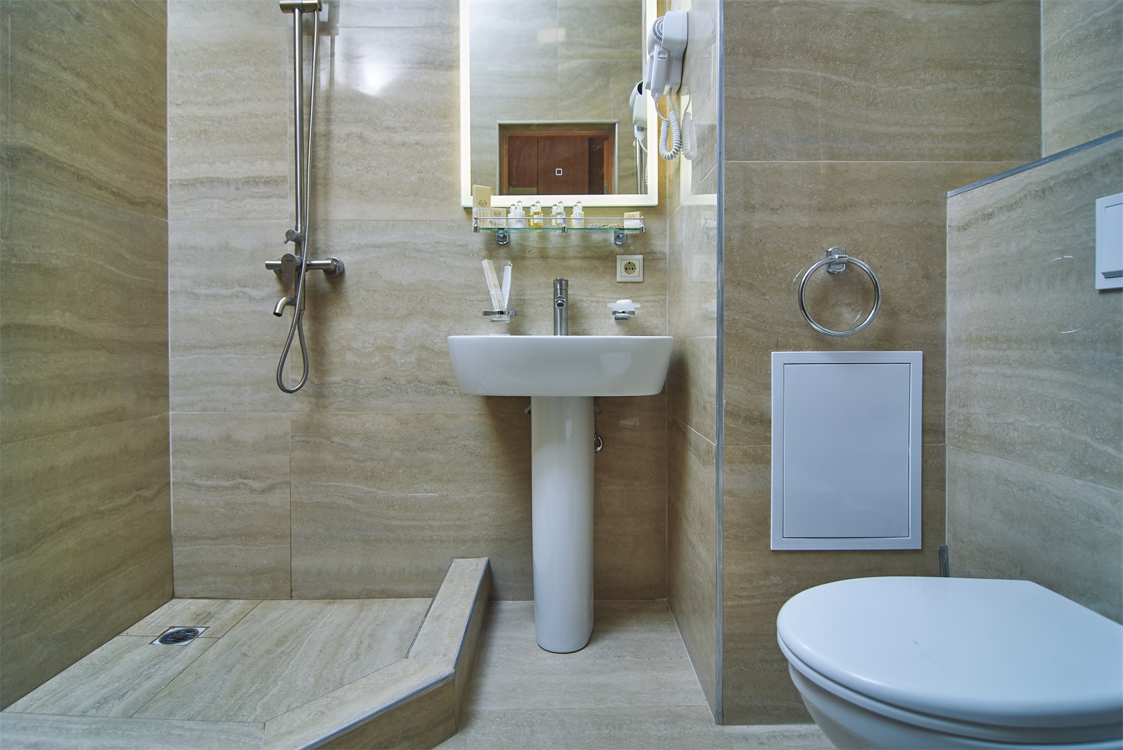 Люкс  семейный 2-местный 2 комнатный